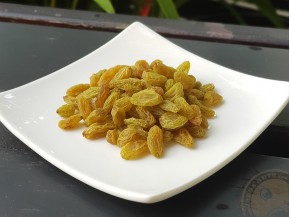 Dried Green Raisins