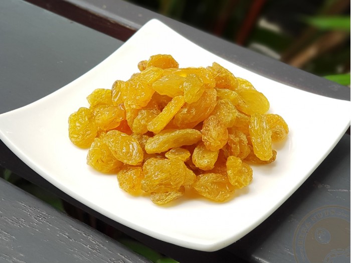 Jumbo Golden Raisins